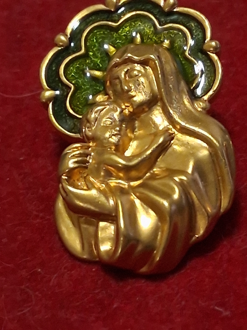 Source Unknown Gold-Tone Madonna and Child Brooch with Green Enamel Halo